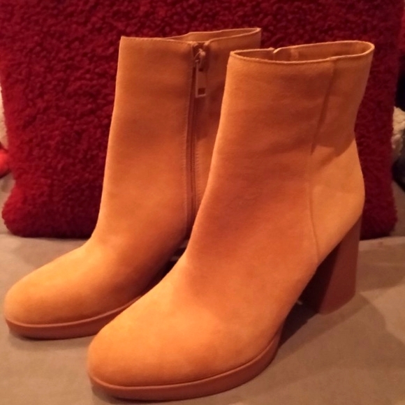 Women's Naturalizer Suede Mid-Calf Boots - Picture 4 of 11